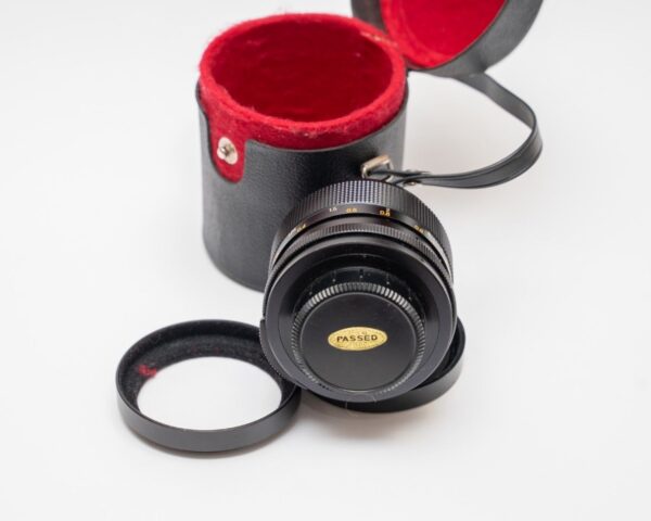 Auto Universar PC 28/2.8 lens.