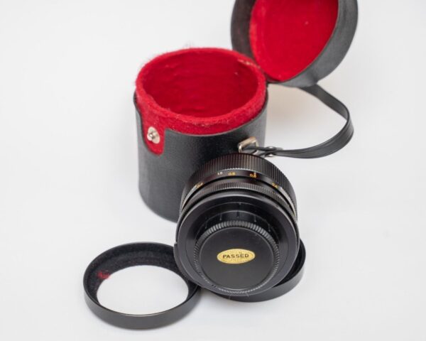 Auto Universar PC 28/2.8 lens.