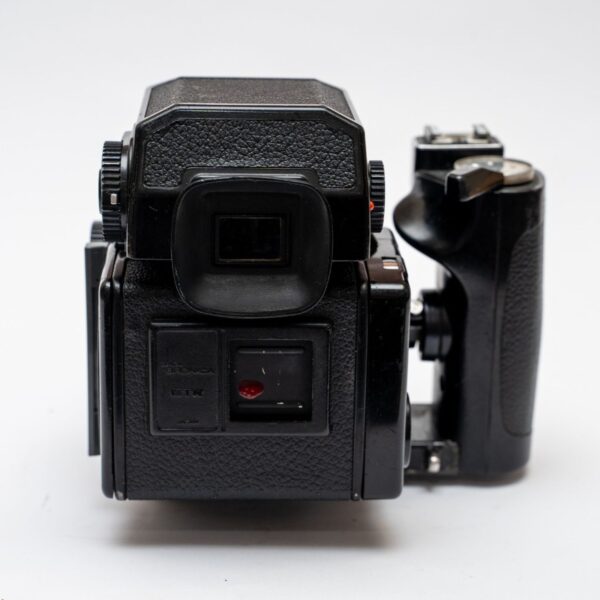 Bronica ETRS;  Zenzanon MC 2.8 75mm lens;  Speed Grip E;  Matte glass with raster and slanted wedge; AEII prism with light metering; 120 film back with ETRS.
