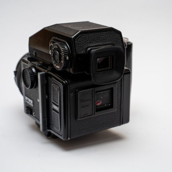 Bronica ETRS;  Zenzanon MC 2.8 75mm lens;  Speed Grip E;  Matte glass with raster and slanted wedge; AEII prism with light metering; 120 film back with ETRS.