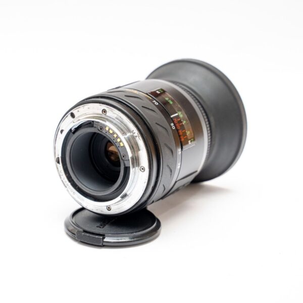 Exakta 28-70/3.5-4.5 MC Macro 1:4; Hoya Skylight 1B filter; Front lens cap; Rubber sunshield.