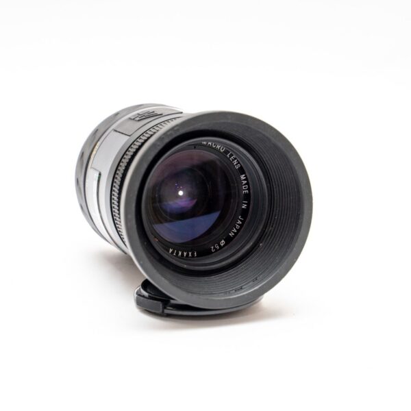 Exakta 28-70/3.5-4.5 MC Macro 1:4; Hoya Skylight 1B filter; Front lens cap; Rubber sunshield.