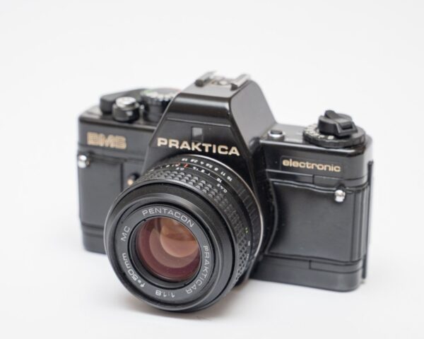 Praktica BMS; Pentacon Prakticar 50/1.8 MC.