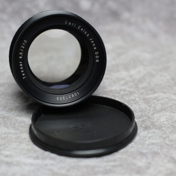 Carl Zeiss Jena Tessar 4.5/210 lens