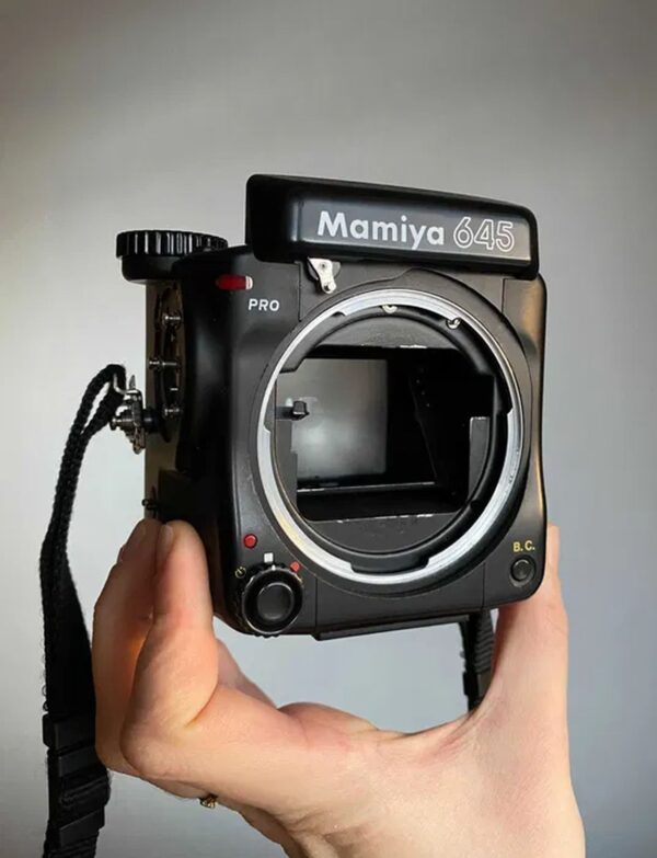 Mamiya 645 PRO camera body