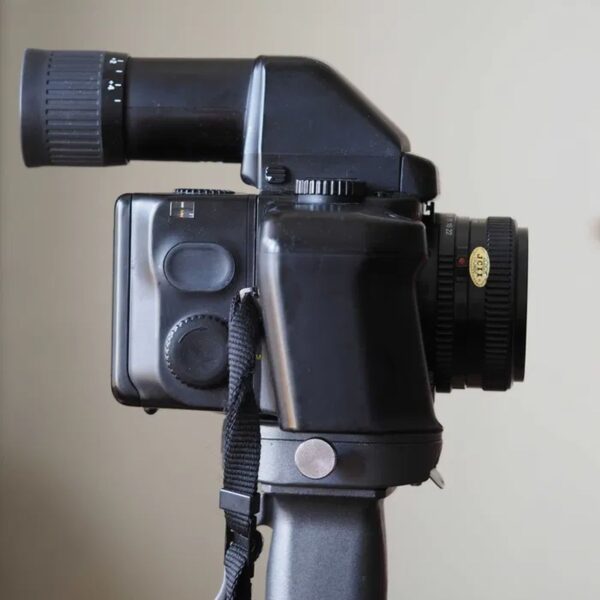 Mamiya 645 PRO + SEKOR C 80/2.8 N lens