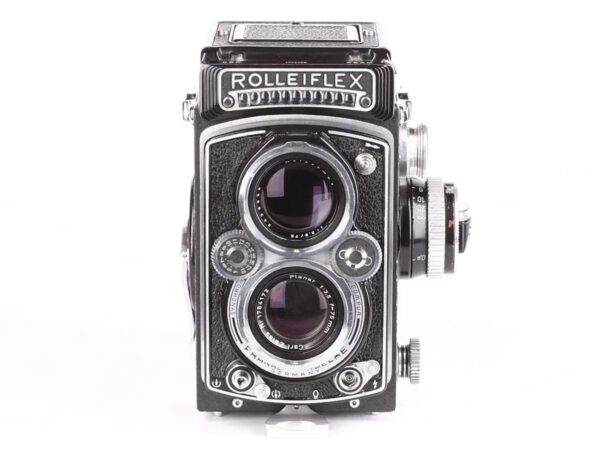 Rolleiflex 3.5C (K4C) with Planar 3.5/75mm lens