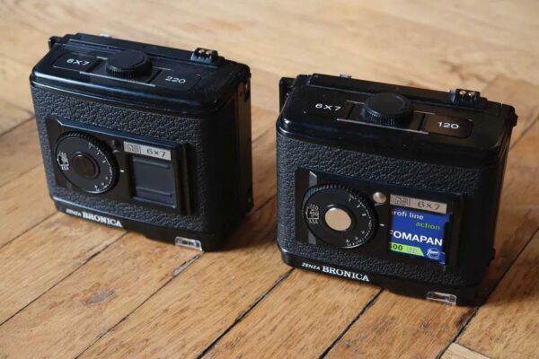 Two 6x7 film backs for Zenza Bronica GS-1